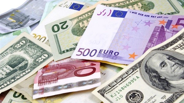 استقرار أسعار العملات الأجنبية اليوم الإثنين 1-1-2018  في مصر وسعر الدولار الجمركي 16جنيه